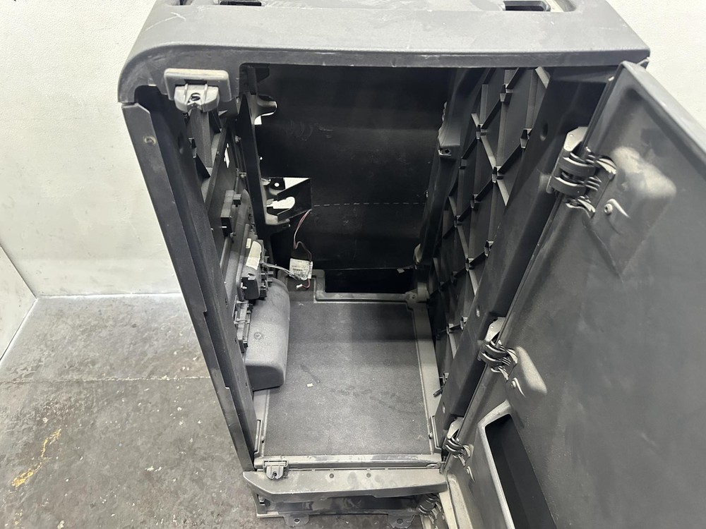 Freightliner CASCADIA Left/Driver Sleeper Cabinet - Used