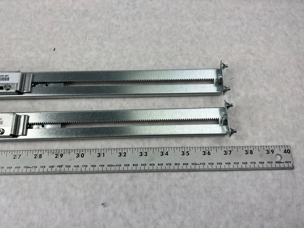 HP 252228-001 Left and Right Server Rails