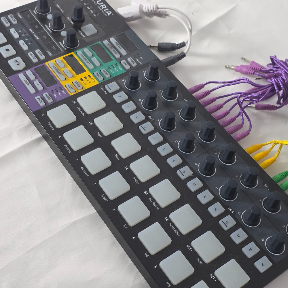 Arturia BeatStep Pro Ultimate Pad Audio Controller & Sequencer MIDI Controller