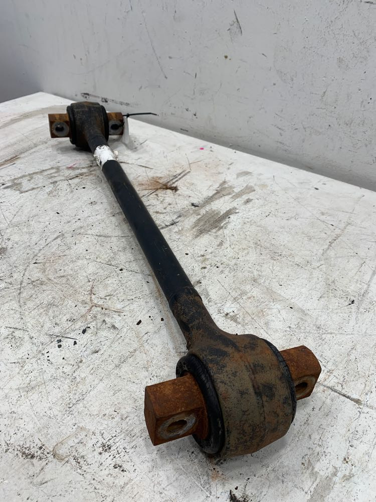 Peterbilt Torque Rod (339-10357)
