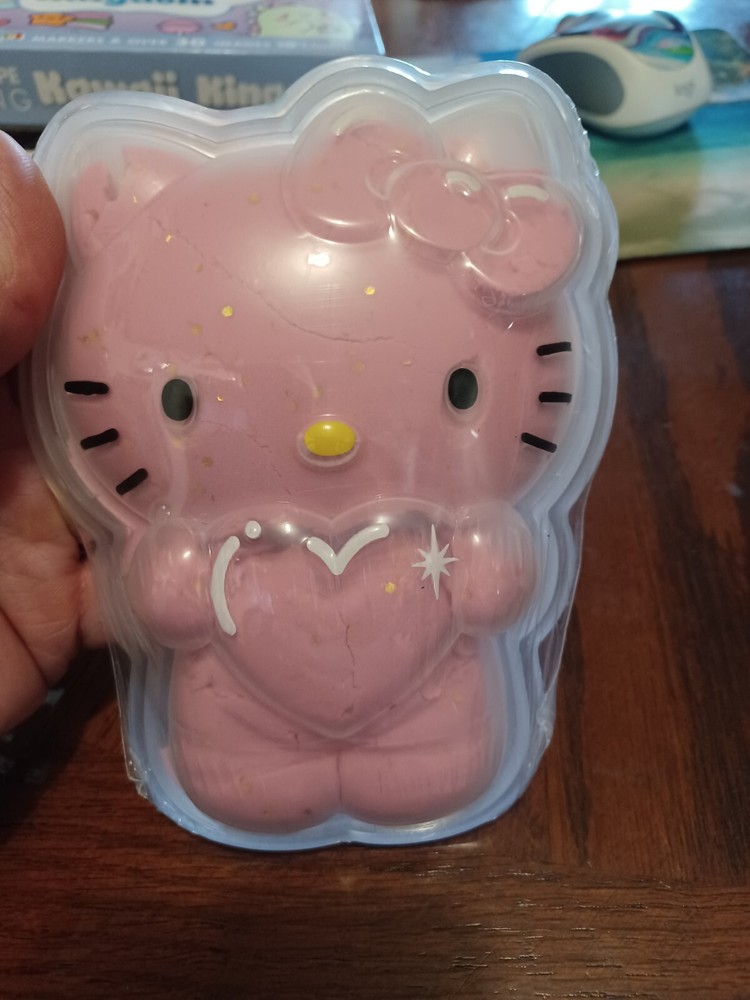 SANRIO Horizon Group Hello Kitty Slimygloop Slimy Sand 5oz