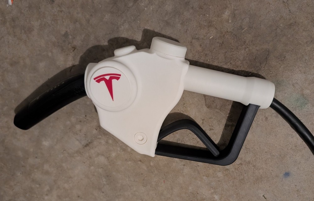 Tesla Gas Pump Mobile Attachment