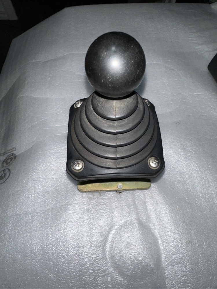 OEM CONTROLS BJS5M9371 ELECTRONIC JOYSTICK CONTROLLER 4 WAY