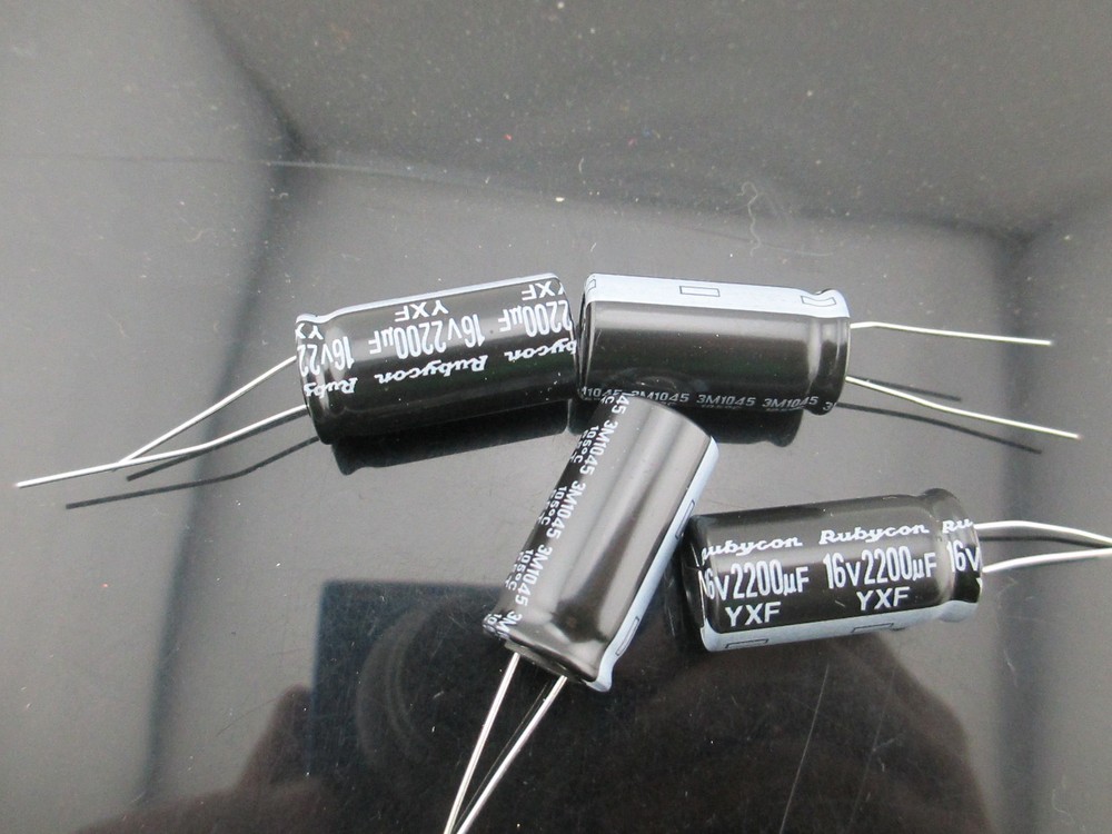 50pcs RUBYCON YXF 2200UF 16V 2200mfd Capacitor  high frequency 105℃  12.5*25mm
