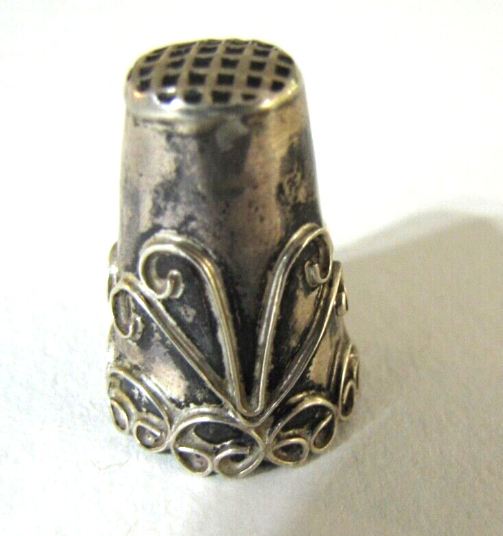 Vintage Taxco Sterling Silver Thimble Signed JMA Eagle Stamp Scroll Silver Work