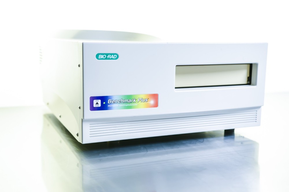 Bio-Rad Benchmark Plus Microplate Reader Spectrophotometer