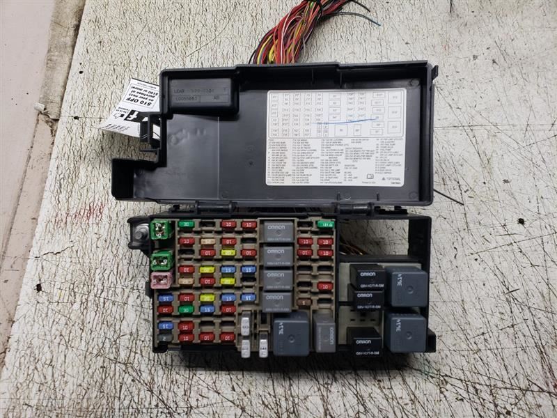 LUCERNE 2006 Fuse Box Cabin 1029487