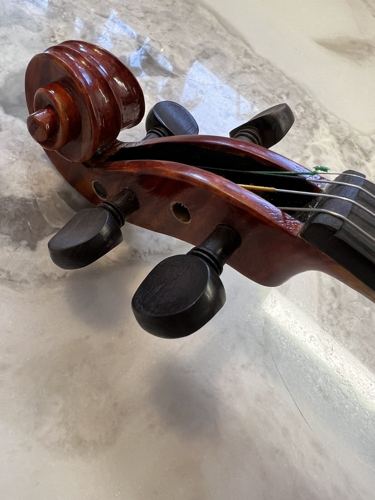 Beautiful new 7/8 Professional Violin