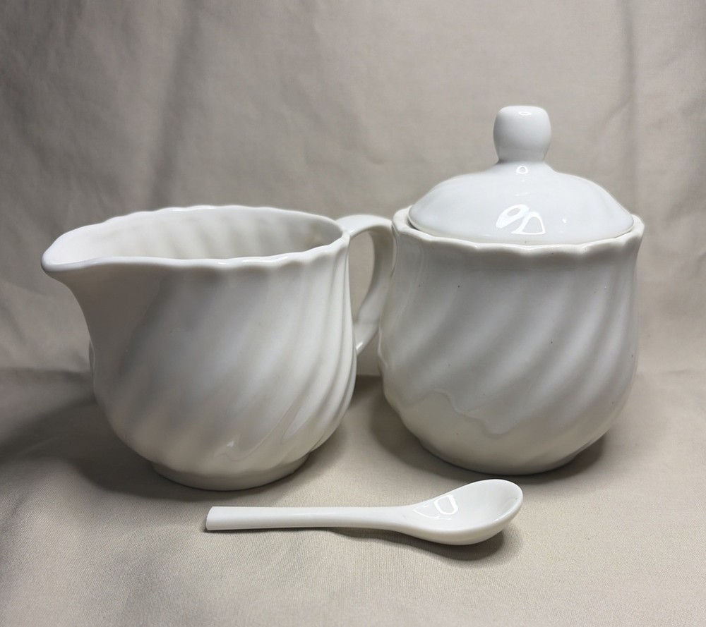 Vintage Sugar & Creamer Swirl Pattern