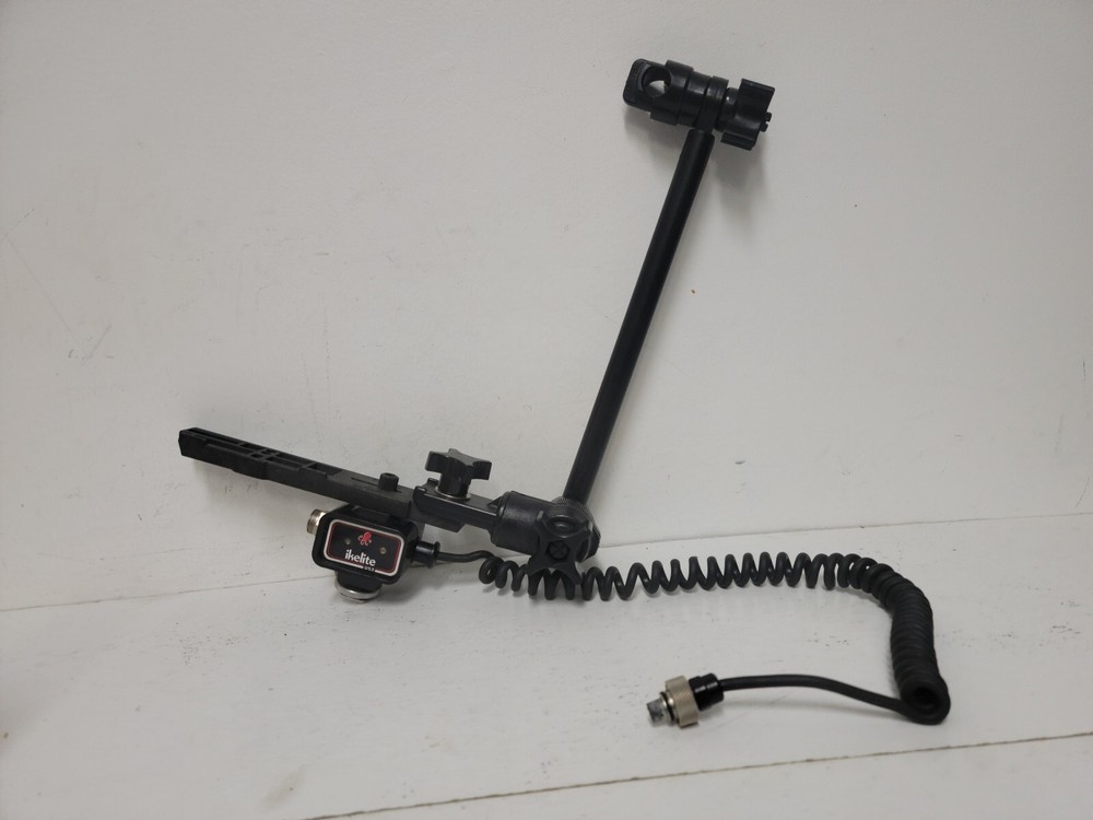 EXCELLENT IKELITE DUAL ADJUSTABLE FLASH BRACKET WITH TTL SYNC CORD FOR NIKONOS