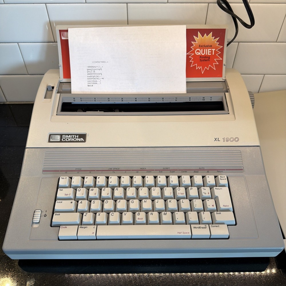 Vintage Smith Corona XL 1900 Electronic Typewriter Tested Working Model 5A-1