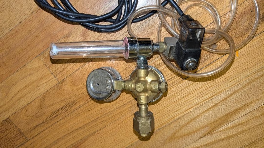 Hydrofarm (CO2) Carbon Dioxide System Regulator Liding 2V025-08