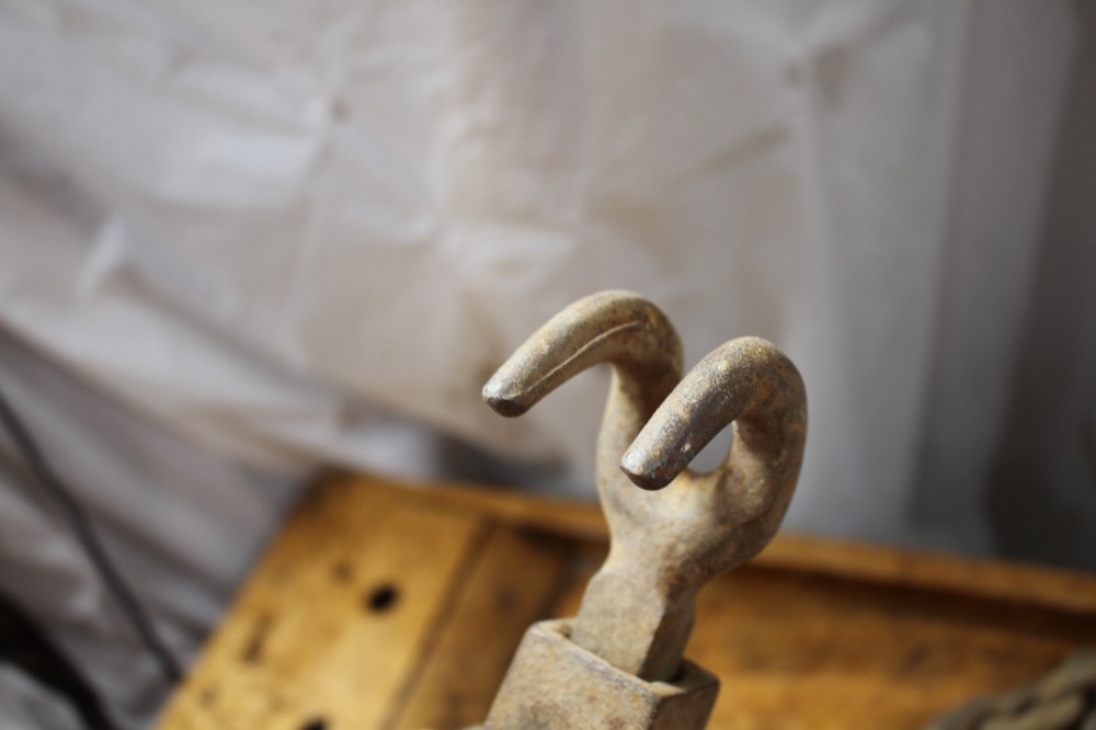 Mueller B100 TOOLING, tapping tool accessories, claw clamps