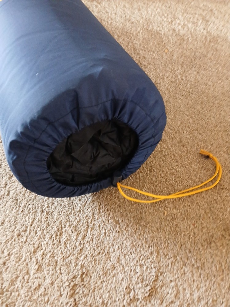 🛌🛌Nomad Dreamzone 7.5 Sleeping Mat W/ Stuffsack EUC 🛌🛌