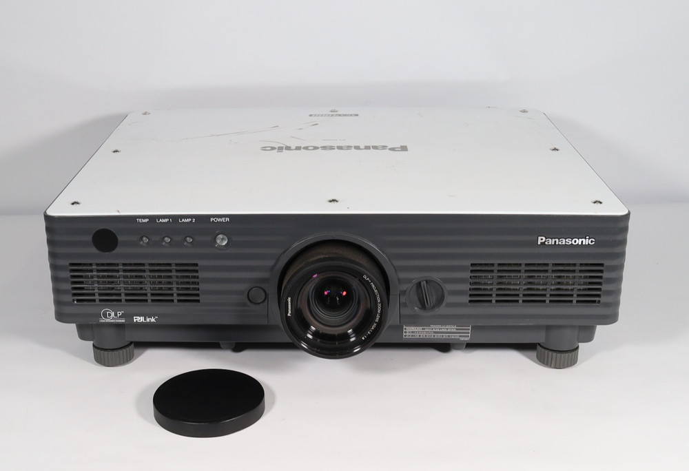 Panasonic PT-D4000 Projector 4000 LUMENS