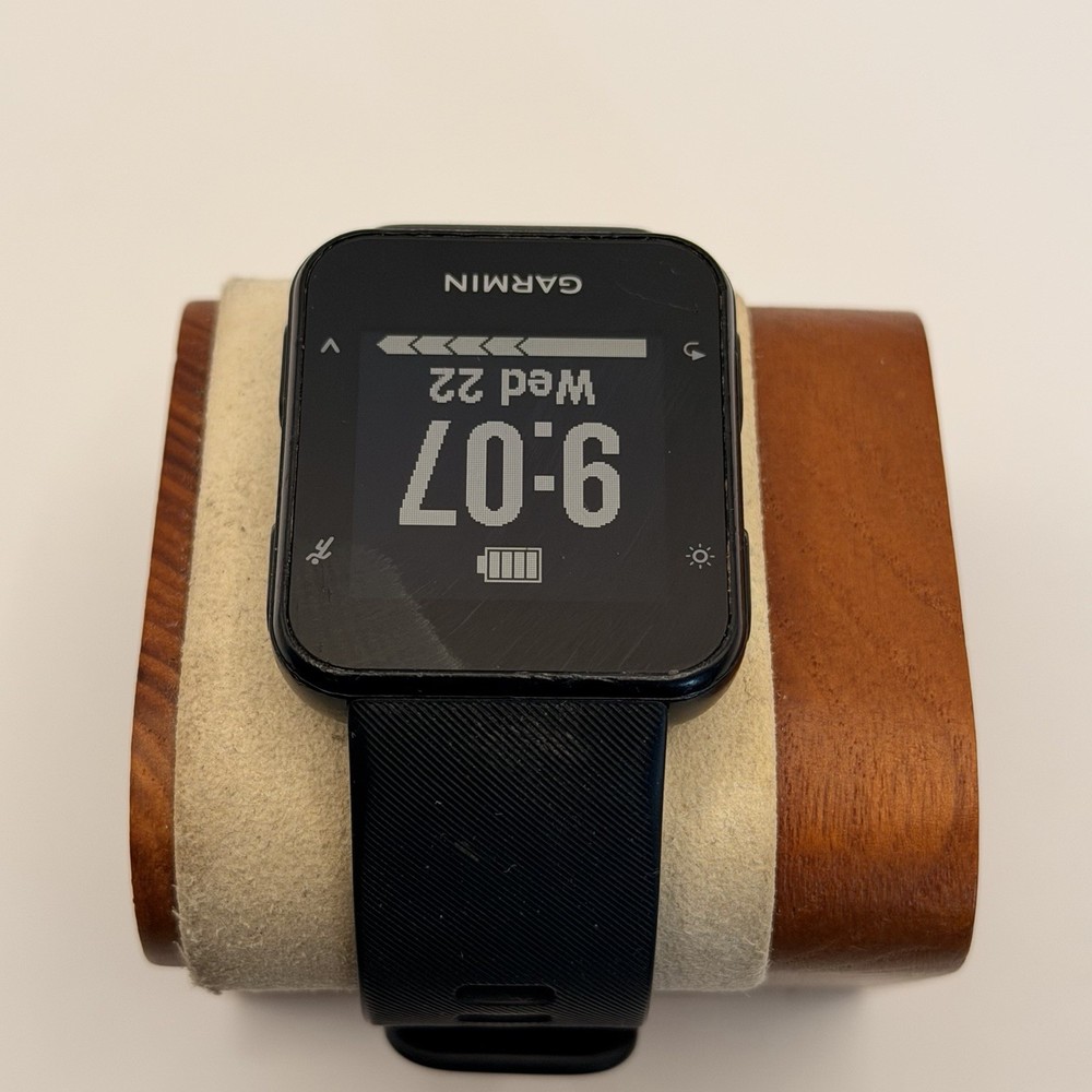 Garmin Forerunner 35, Excellent, Tested, Black , Charger Included