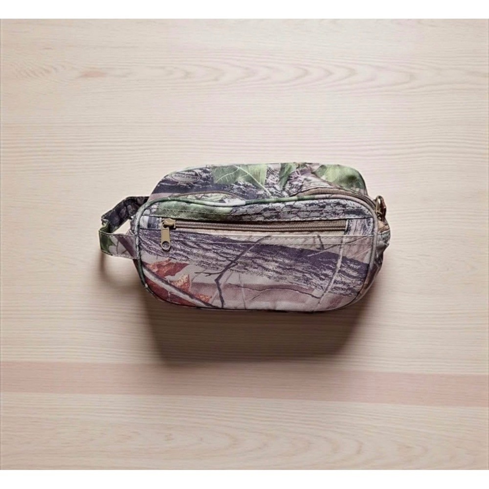SCENT-A-WAY Realtree Camouflage Zippered Bag