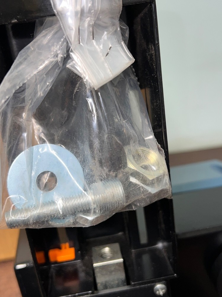 NEW CONTROLLI MVL56 LINEAR VALVE ACTUATOR. S6