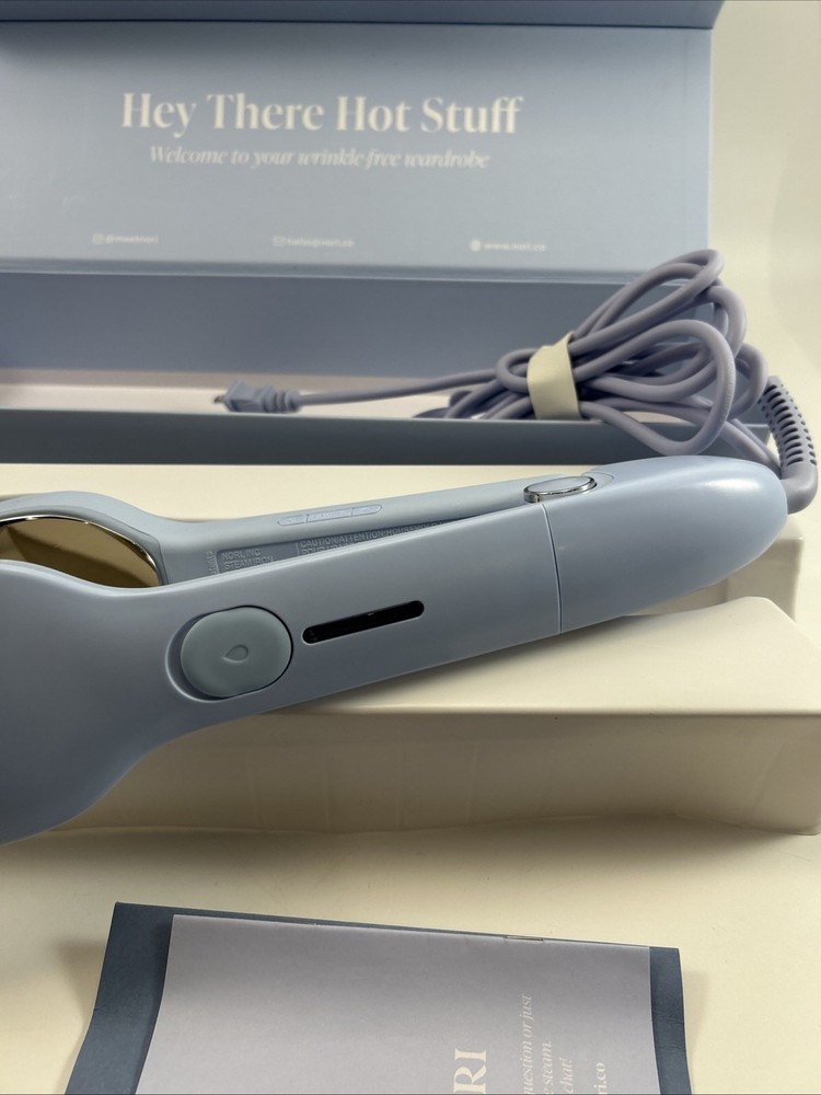NORI Press Steam Iron Light Blue