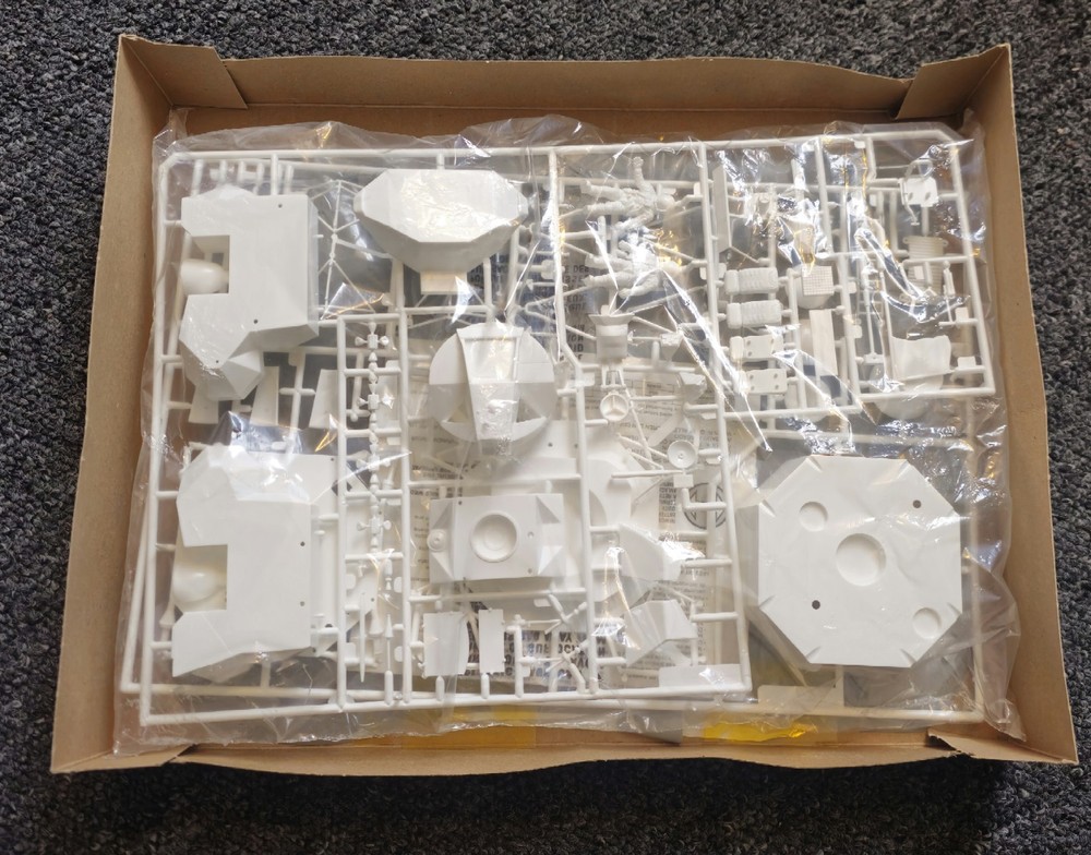 Monogram First Lunar Landing 1:48 scale Open Box