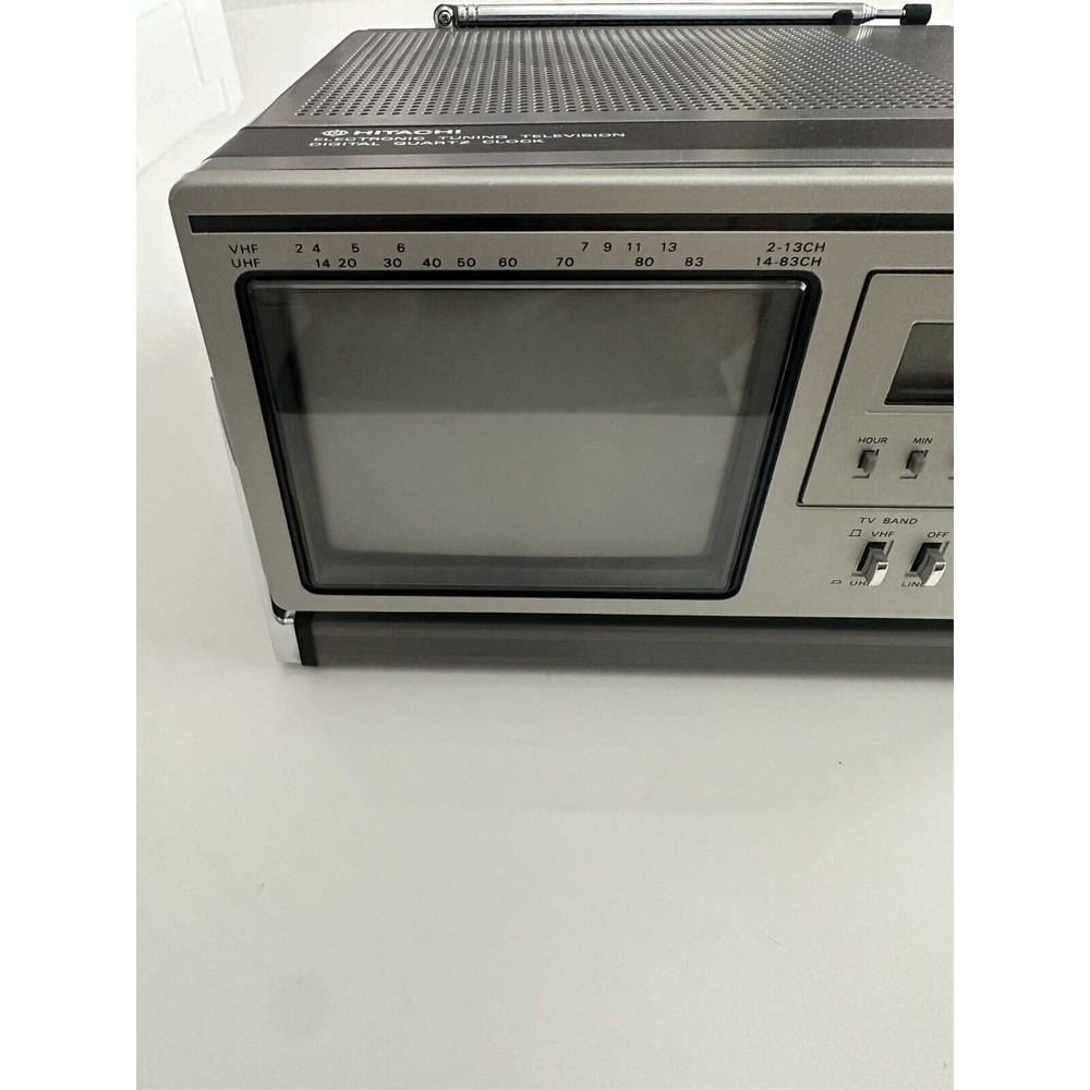 VINTAGE *New* Hitachi K2300 Solid State TV Receiver/Digital Clock