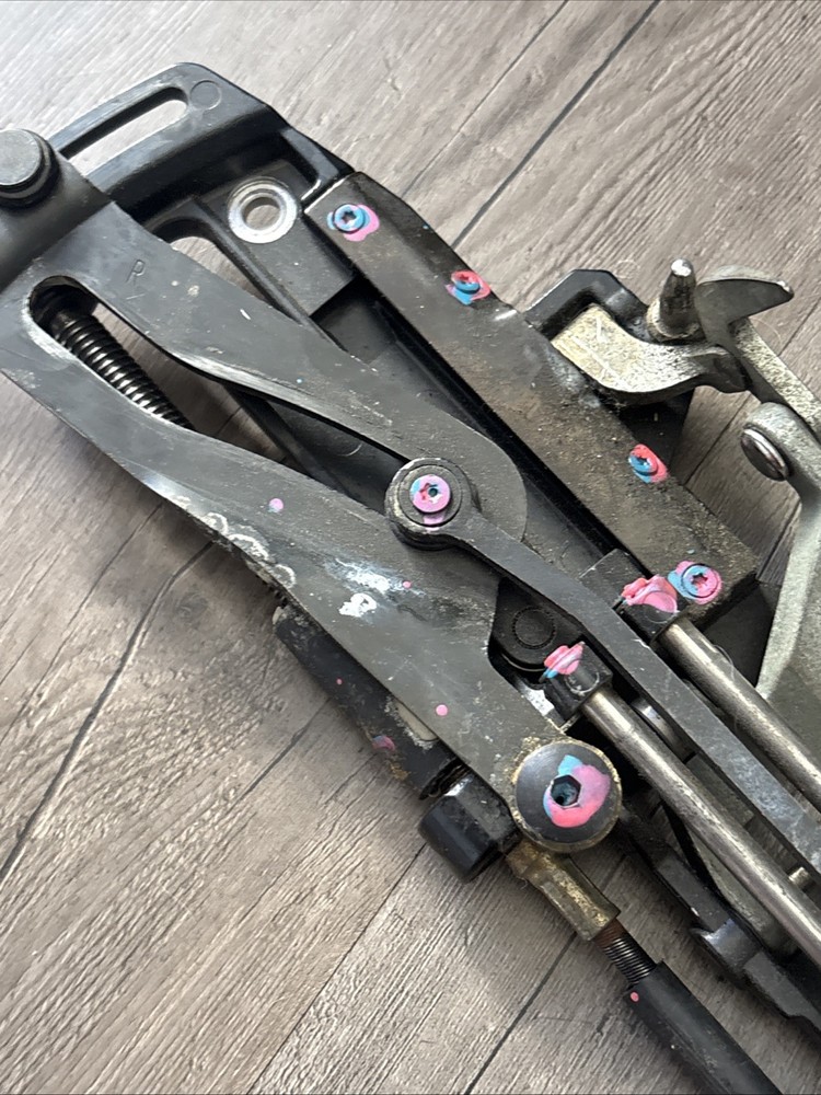 BMW E36 Convertible RIGHT Top Latch.