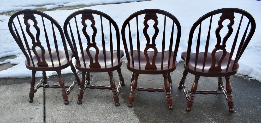 VTG. E.R.Buck Americana Style Maple Windsor Dining Chairs