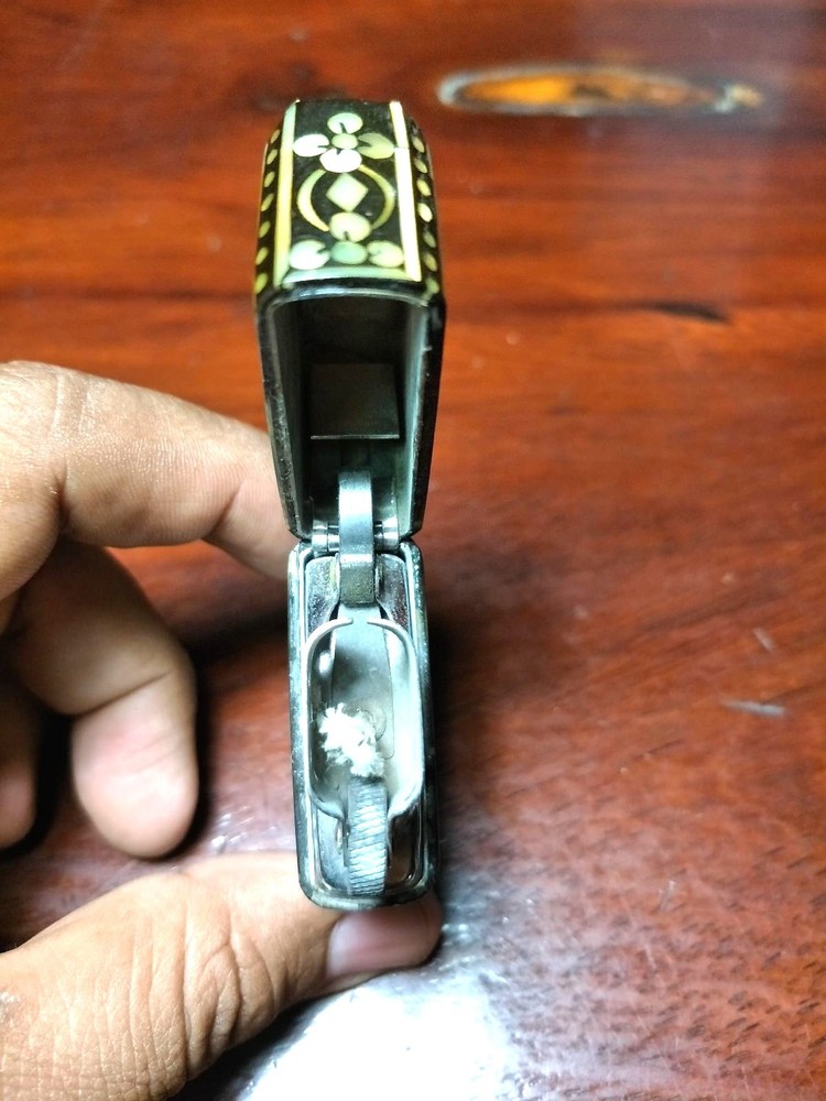 Vintage Thai pattern Gas Cigarette Lighter for Collection