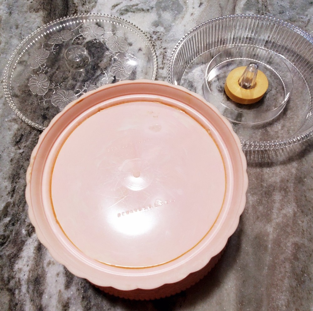 Vintage Plastic Sewing Box / Basket