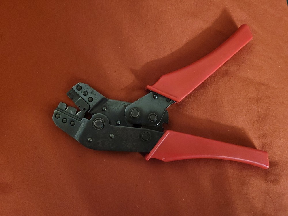 Molex 638110300 Hand Crimp Tool