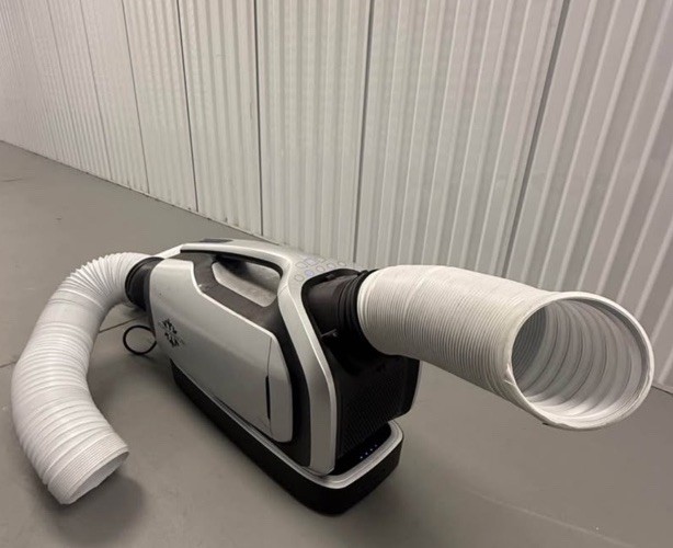 ZERO BREEZE MK2 Portable Air Conditioner + Portable Battery