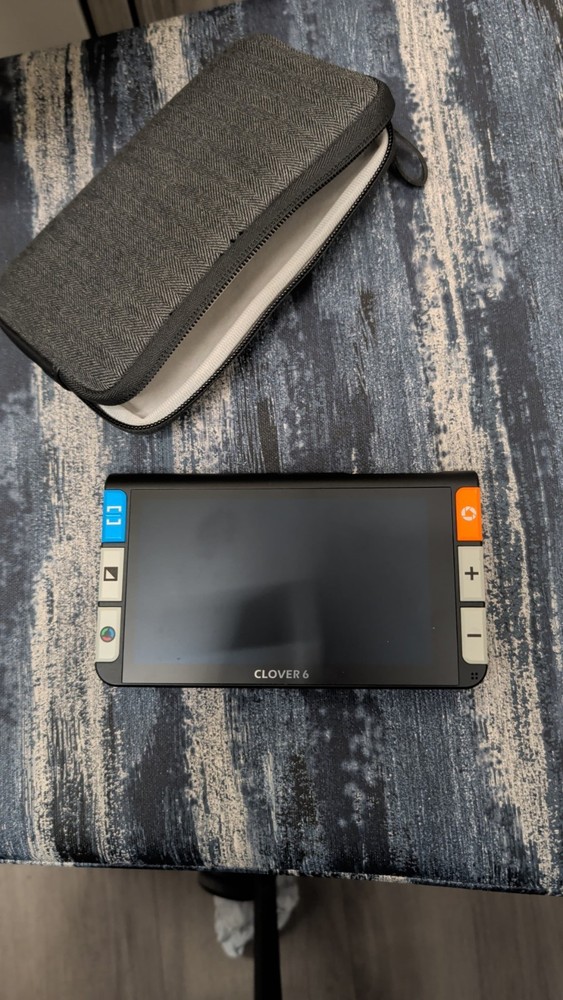 Clover 6 HD Digital Magnifier (NEW – Missing Charger)