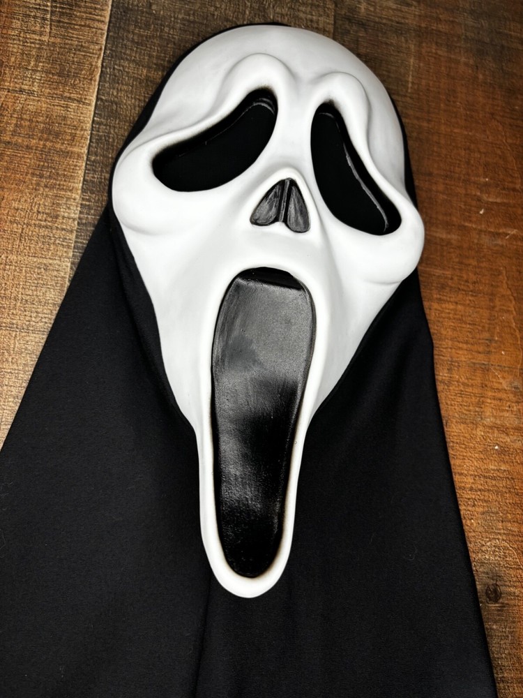 Deluxe Scream Screen-Accurate Reshrouded EU Mask