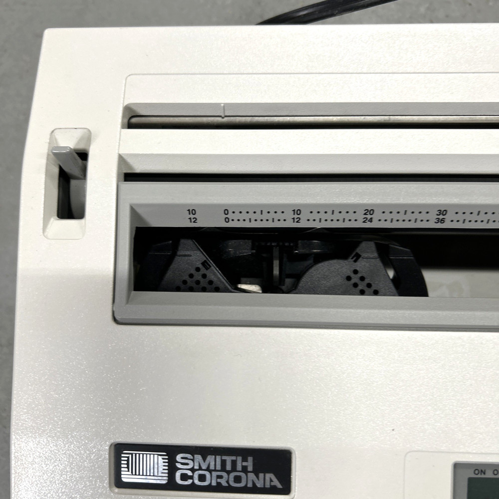 Smith Corona XD 4600 Electronic Memory Typewriter Spell-Right Dictionary Tested