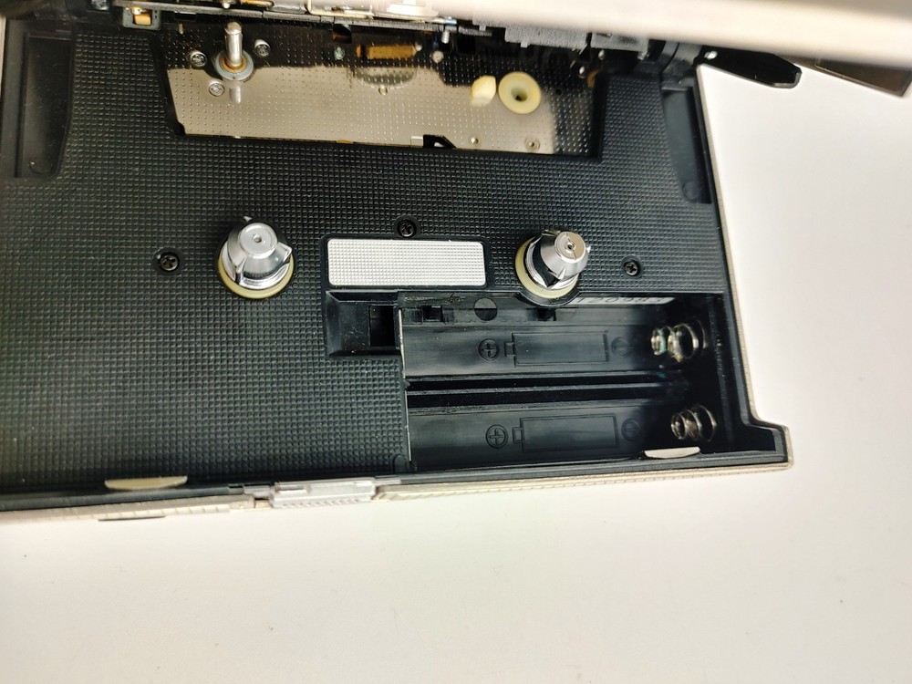 SONY Stereo Cassette Player WM-DD Walkman.