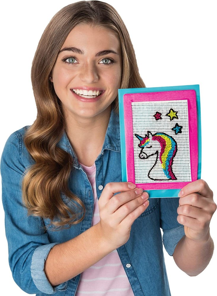 Cool Maker, Handcrafted Stitch N’ Style Diary Activity Kit, Makes 2 Covers, for