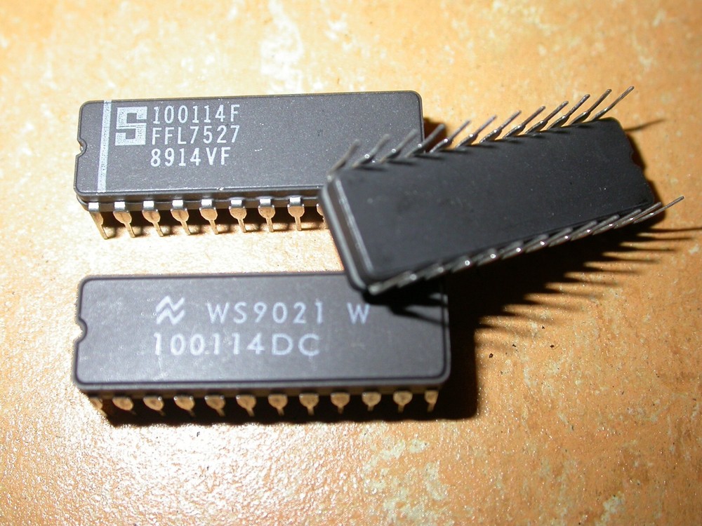 100114 DC Differential Line Driver DIL24 Ceramic Replacement Part 2pcs L#006