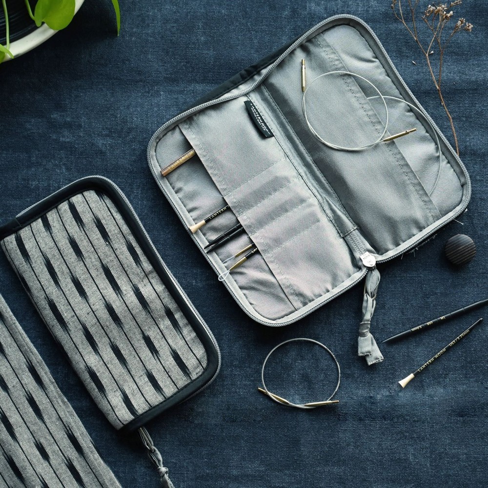 Lantern Moon CASE KNITAID, Ikat