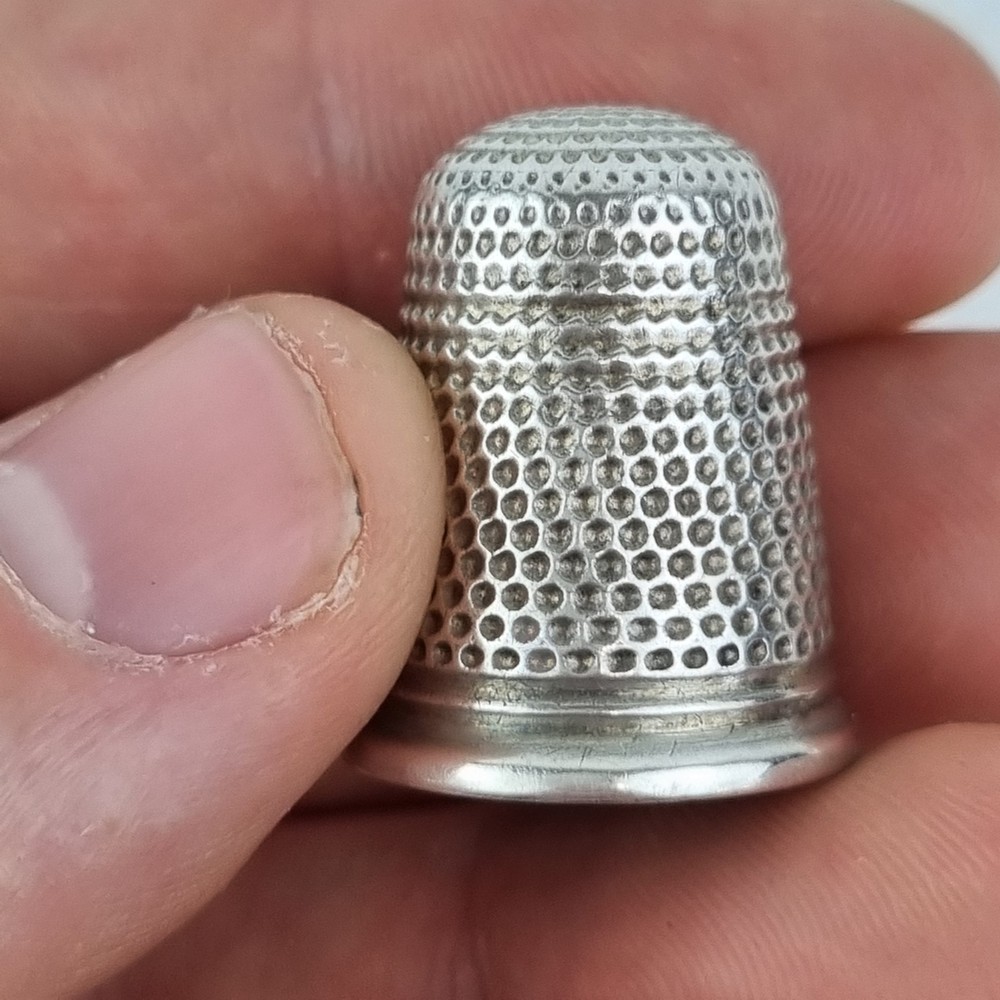 Vintage Solid Silver Thimble Worn Hallmarks Platnauer Brothers?