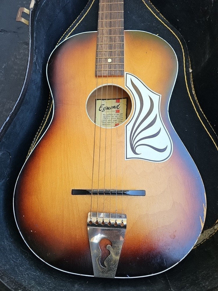 egmond guitar With Case. Used