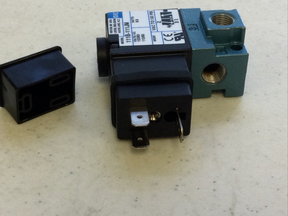 NEW MAC PNEUMATIC 111B-111JM SOLENOID VALVE, FREE SHIPPING