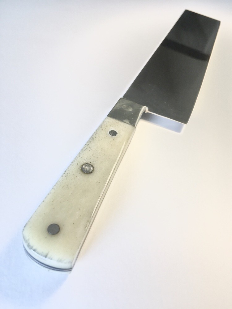 Cream Large Kosher Chalef, Daakas Kosher Slaughter Knife, Bone Handle