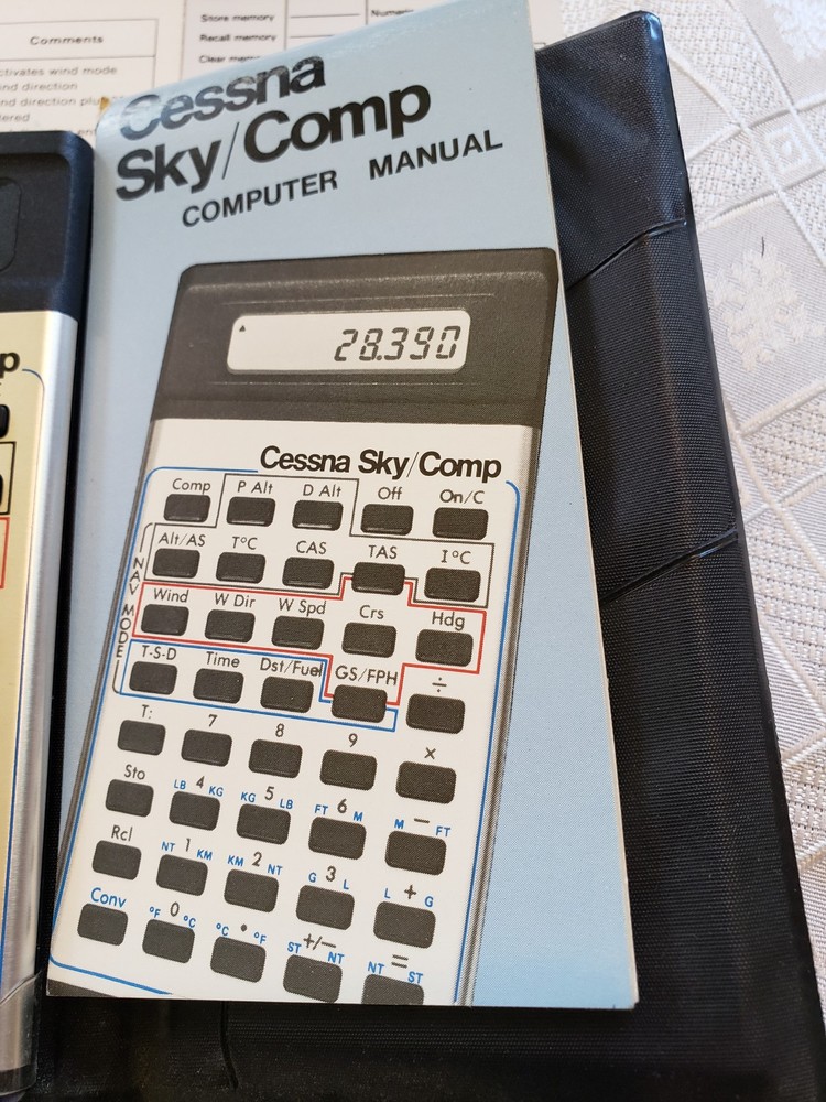 Jeppesen Cessna Sky/Comp Pilot Computer memory jogger in Case