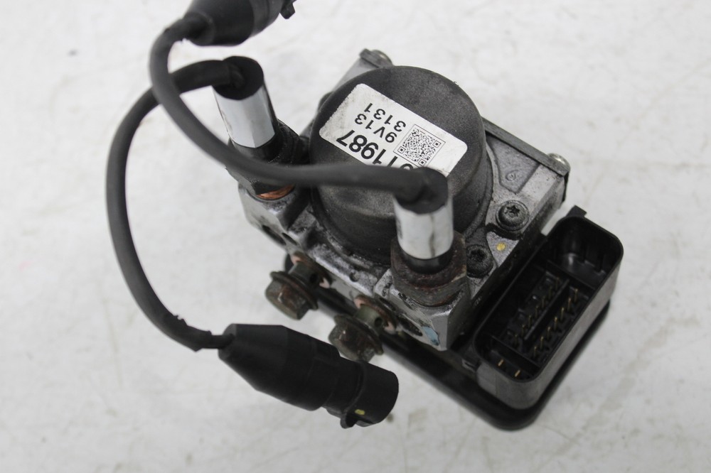 20-25 INDIAN CHIEFTAIN DARKHORSE ABS PUMP UNIT MODULE