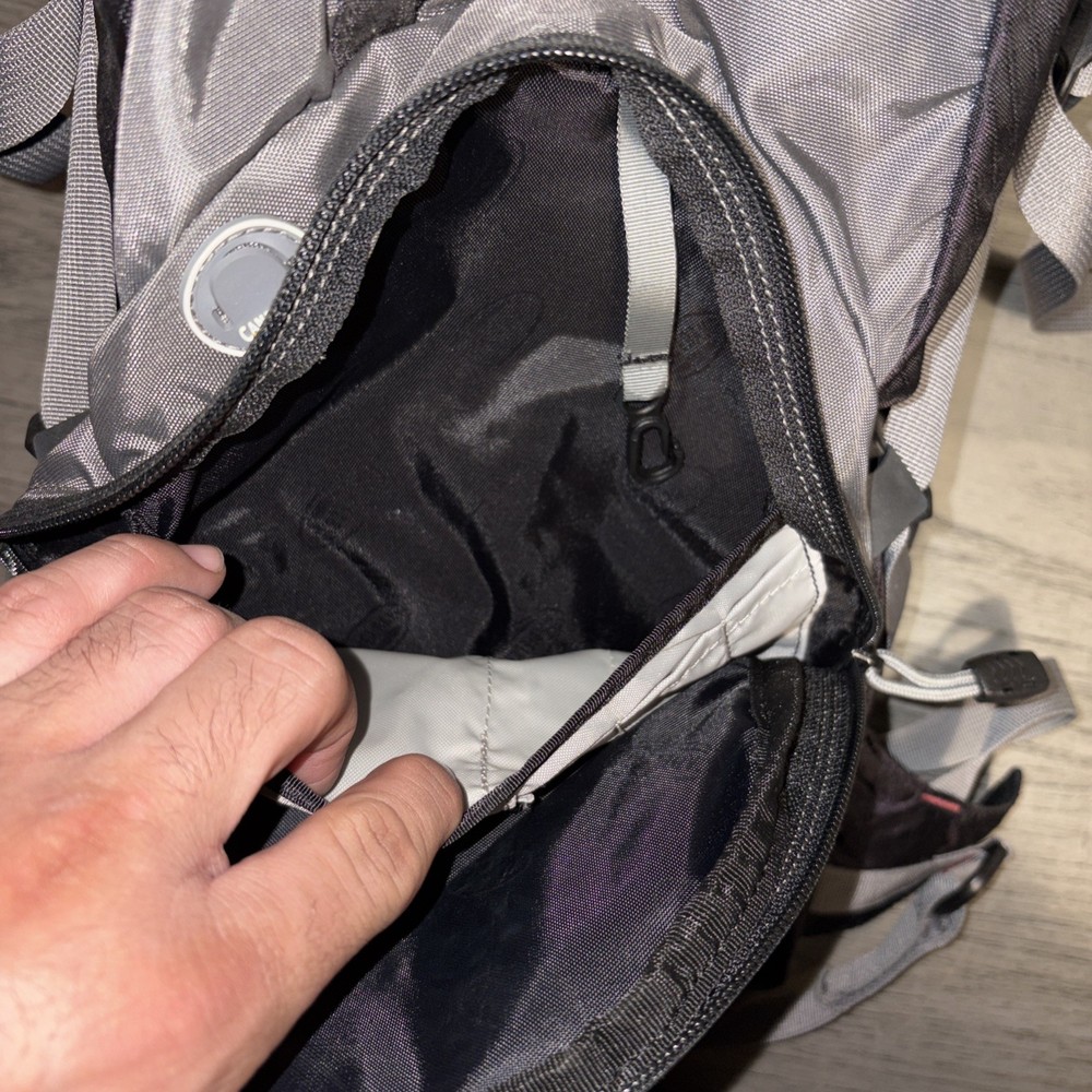 CamelBak Cloud Walker Hydration Pack Backpack Black Gray NO Bladder