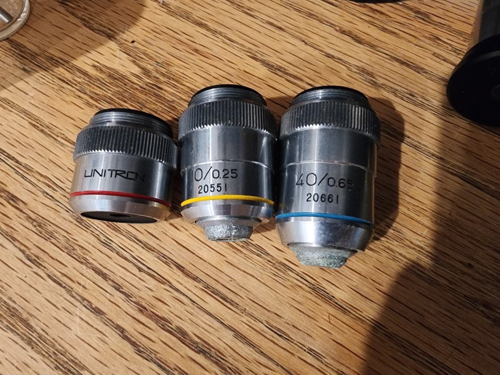 Vintage UNITRON Microscope. Excellent Condition With Box And Accessories.