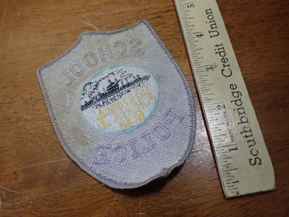 BOSTON SCHOOL EARLY VEST 1960S PATCH BX A #58