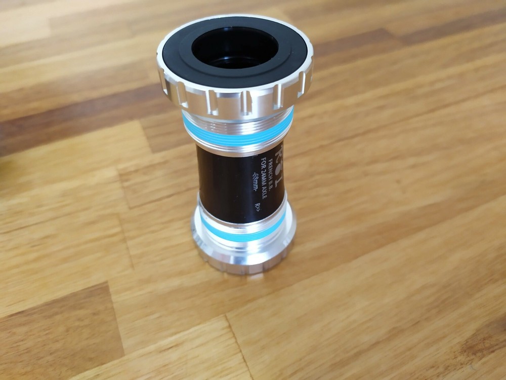 French Threaded BB for 22/24mm axle