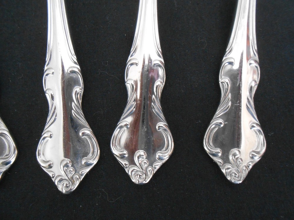 6 STAINLESS FLATWARE SOUP SPOONS 7 3/8" JAPAN UNKNOWN PATTERN LINE SCROLLS