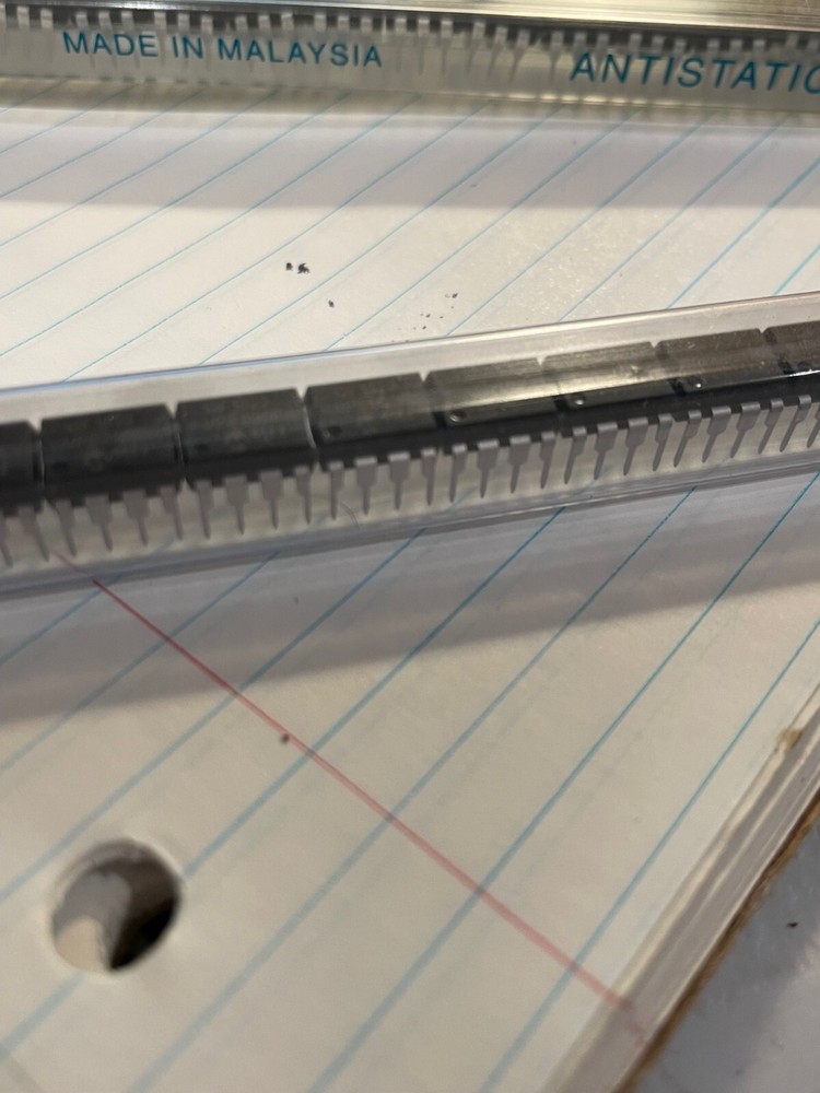 MICROCHIP PIC 12F1822 4-PIN DIP MICROCONTROLLER NOS